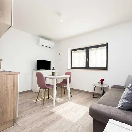 1 Bedroom Stunning In Rovinj
