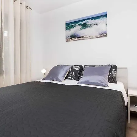 1 Bedroom Gorgeous In *